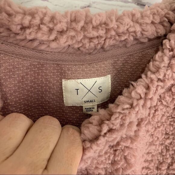 Francesca small sweater - BNWT! - Picture 4 of 4